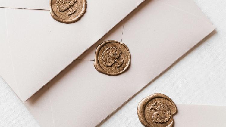 How to Use AI for Email and Business Communication