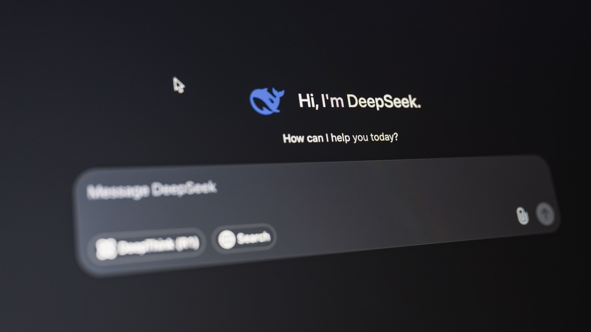 Screenshot of the DeepSeek chat interface showing the greeting message "Hi, I'm DeepSeek" with DeepThink and Search options below the input box