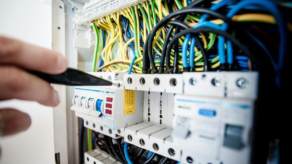 AI Is Killing Desk Jobs and Begging for Electricians