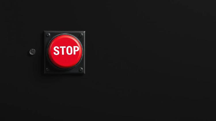 AI Models Resist Shutdown and Resort to Blackmail