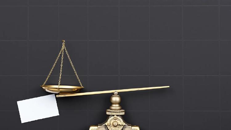 Anthropic Founders Seek 50.1% Votes on 2% Stakes