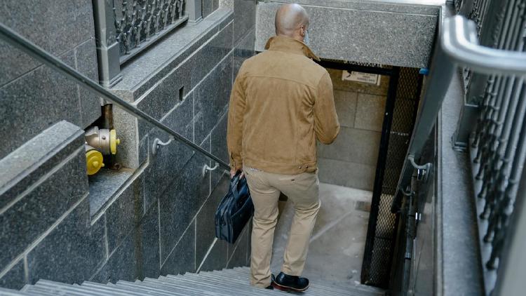 Trump Says 'Who?' as His Own Staff Courts Anthropic