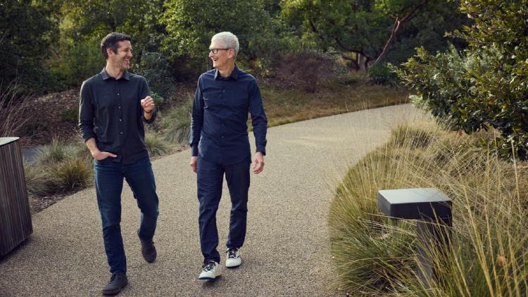 Apple's Next CEO Is the Engineer Who Built Its Chips