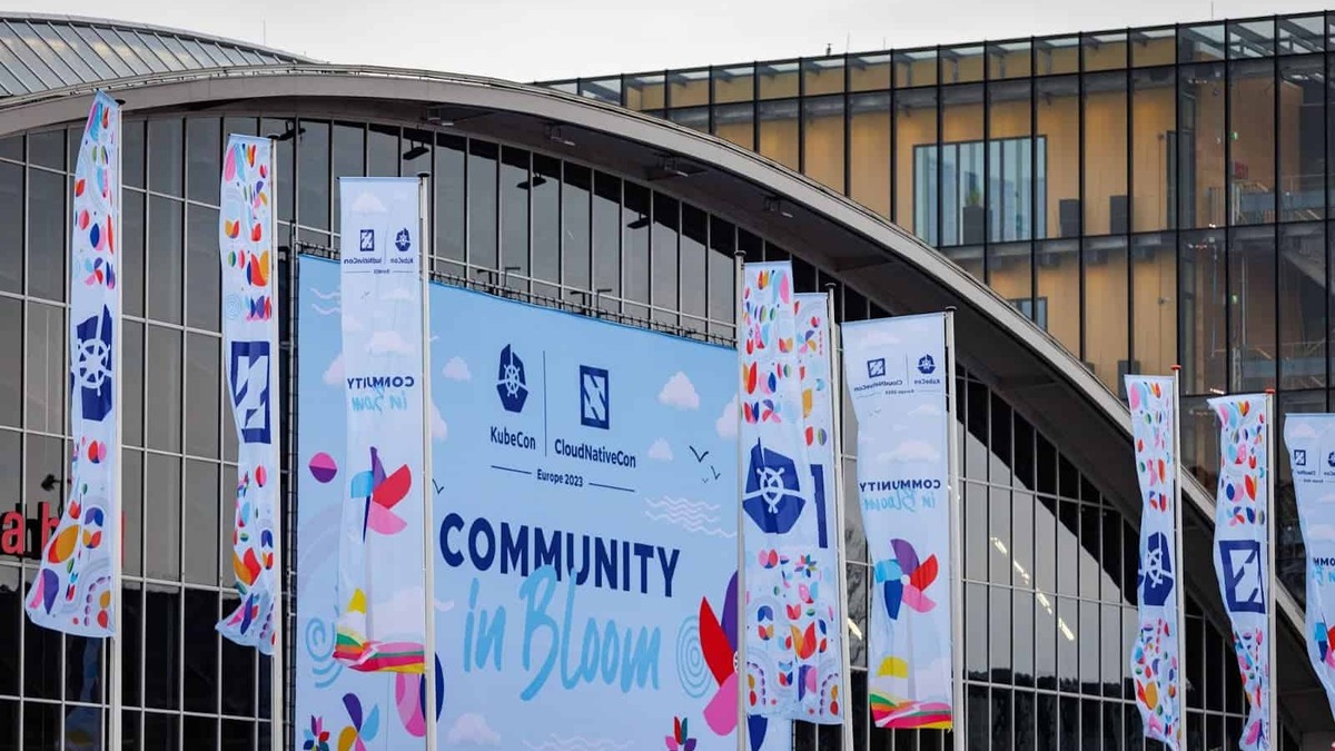 KubeCon EU 2026 Amsterdam conference venue with attendees