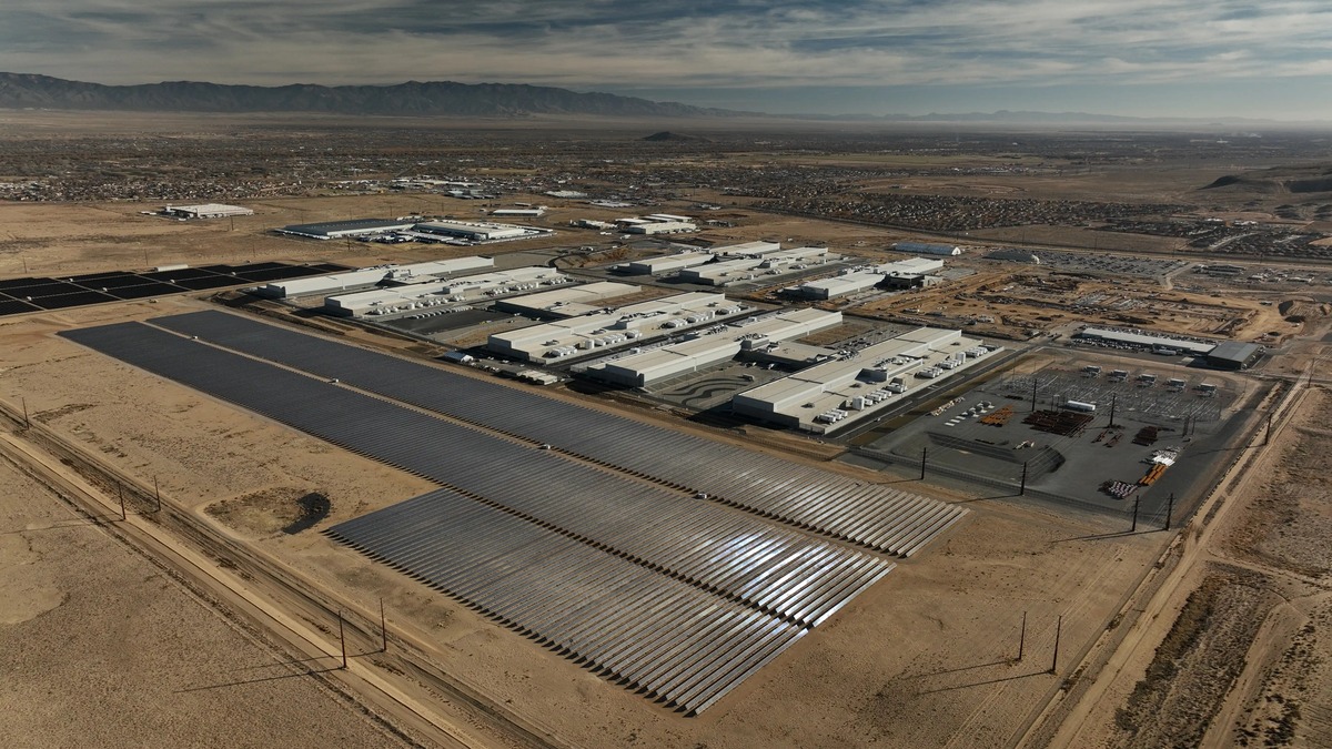 Meta's Los Lunas data center campus with solar panel installation visible in the foreground