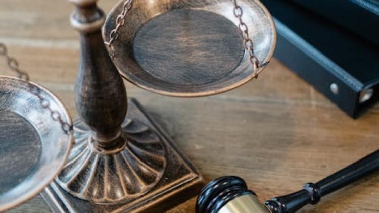 OpenAI May Sue Apple as ChatGPT-Siri Deal Implodes