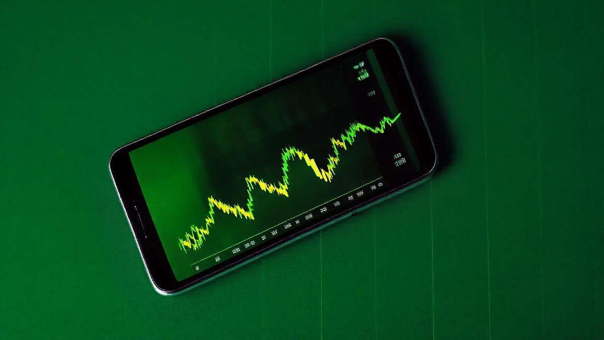 Robinhood Opens AI Agent Trading to 27M Retail Users episode artwork